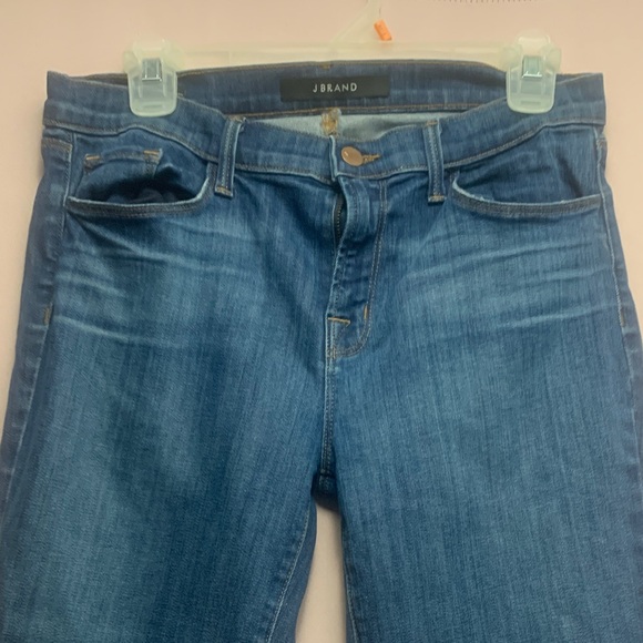 J Brand Women's Straight-Leg Jeans in Classic Blue Denim - Picture 4 of 6